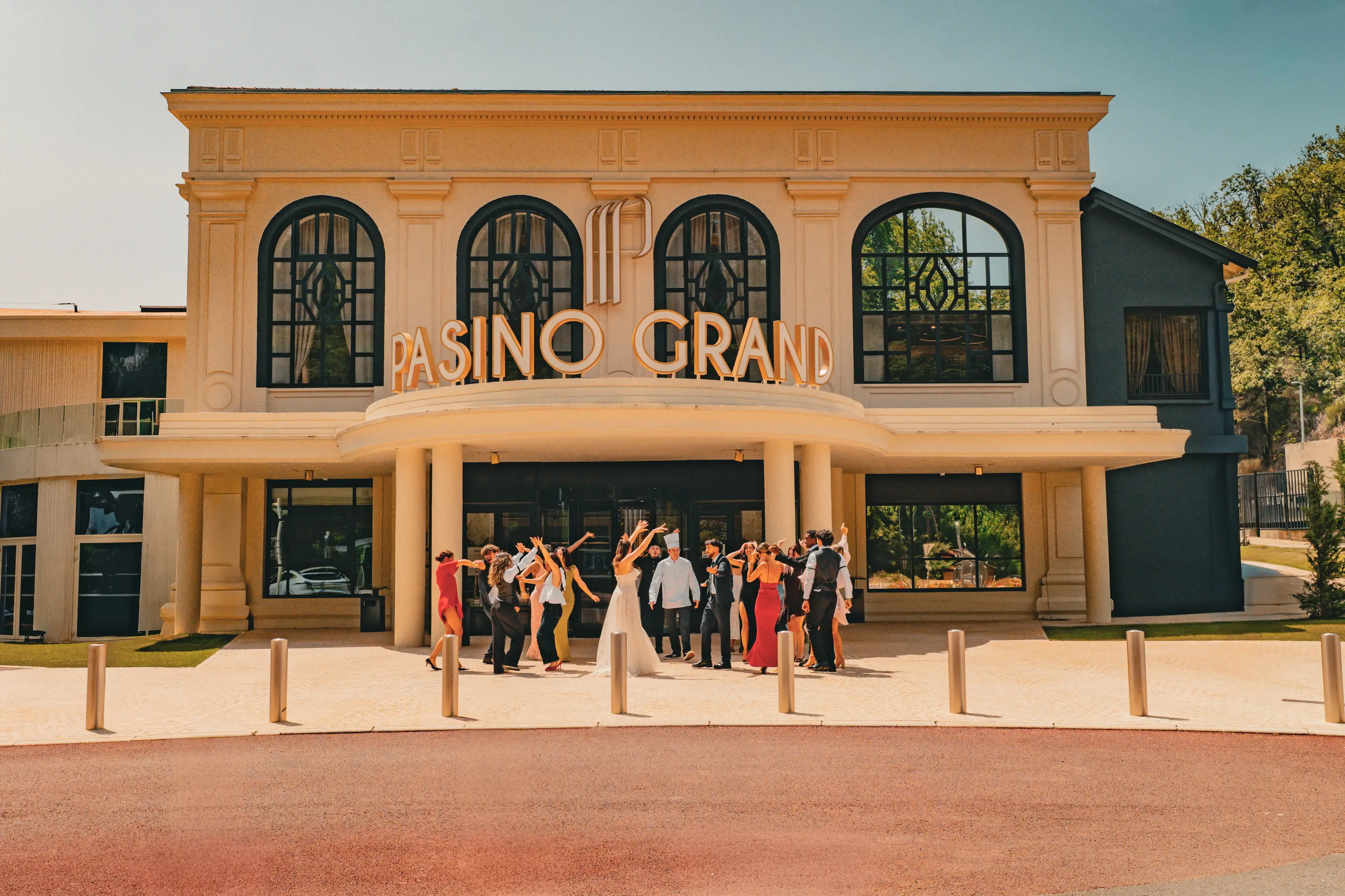 Pasino Grand / Hôtel et Spa Le Pavillon *****
