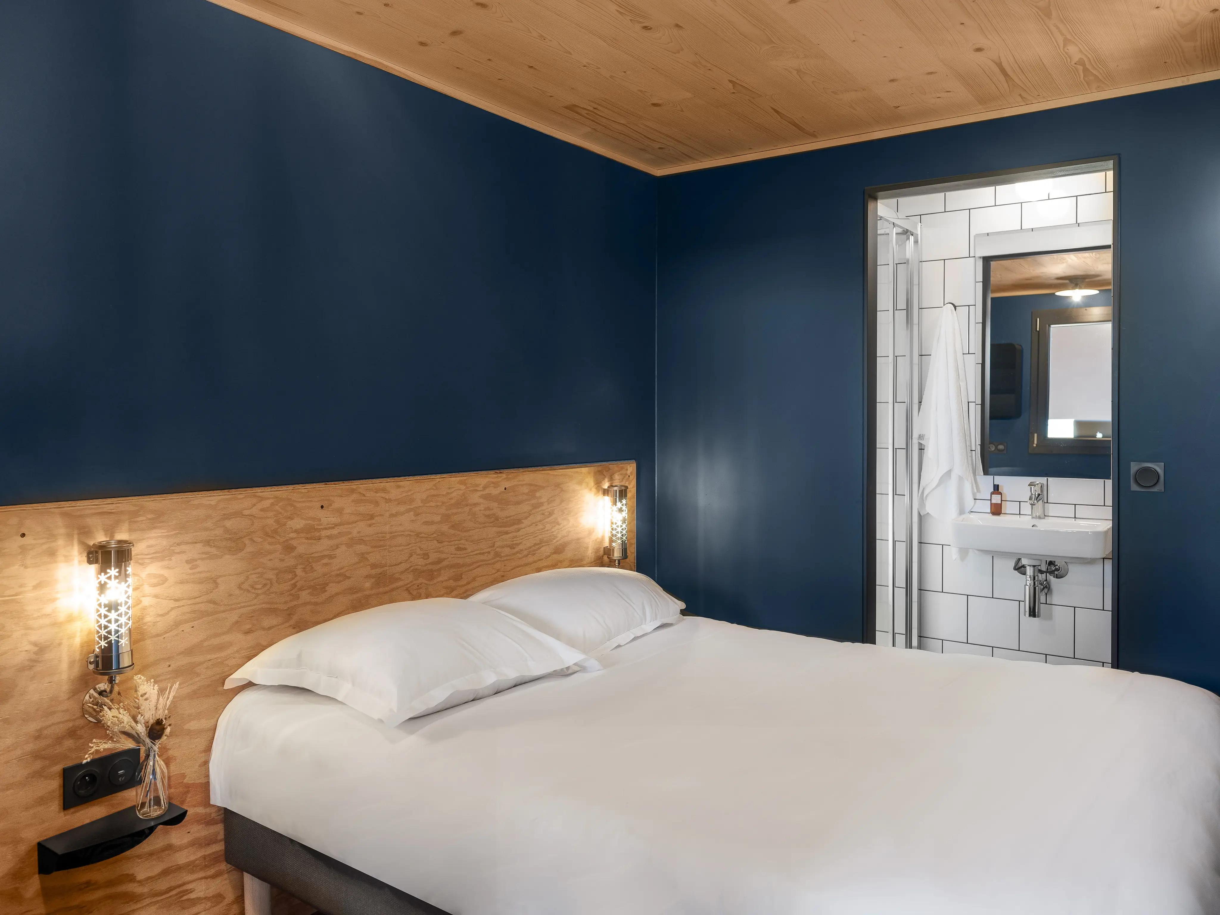 Eklo Hotel Marne-La-Vallée 10