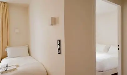 ALFRED HOTELS - Biarritz Les Halles *** 12
