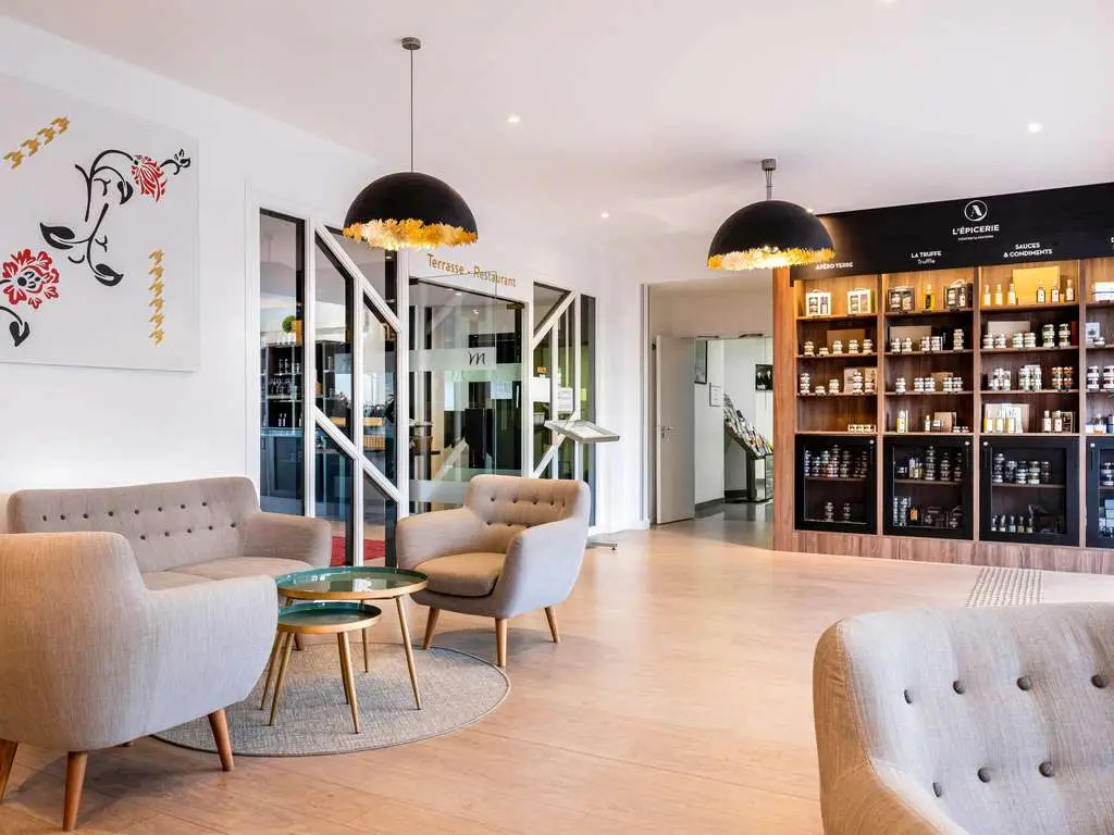 Mercure Tours Sud 7