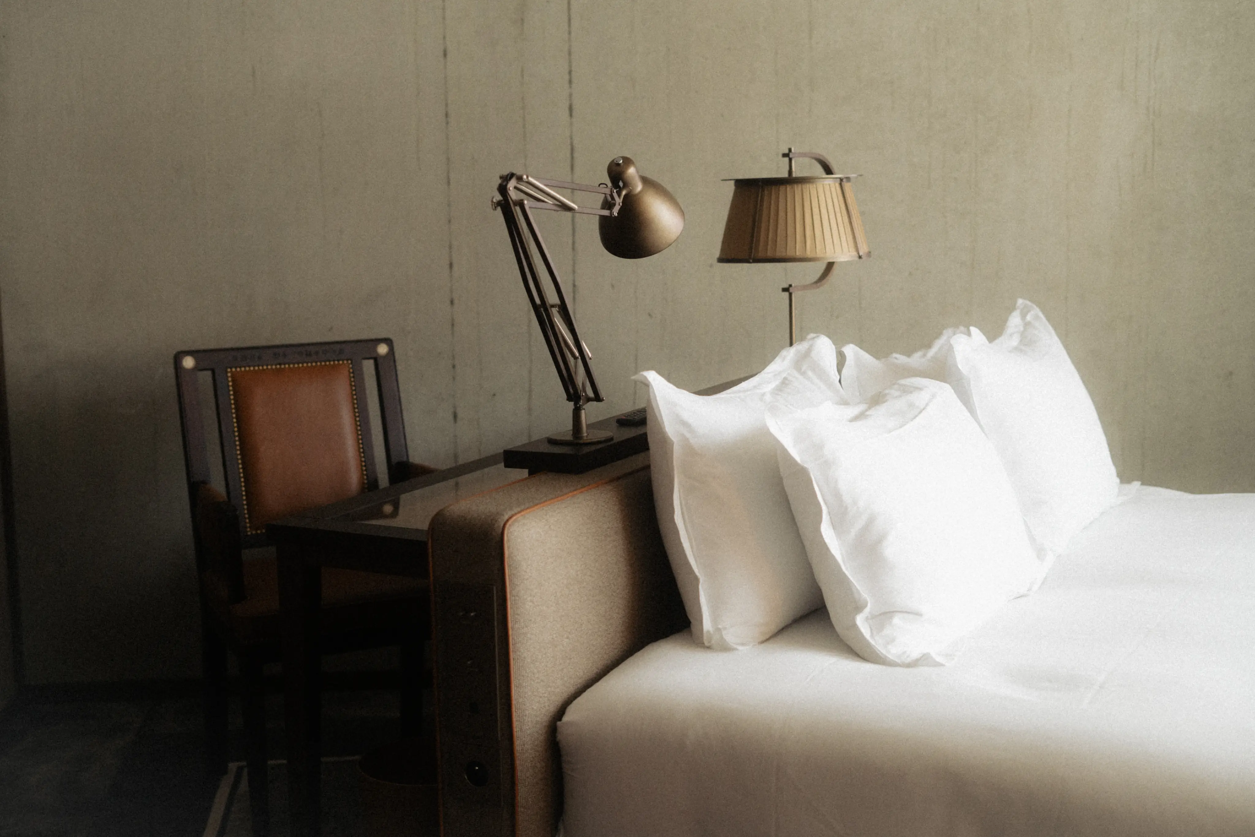 Maison Heler Metz, Curio Collection by Hilton 16