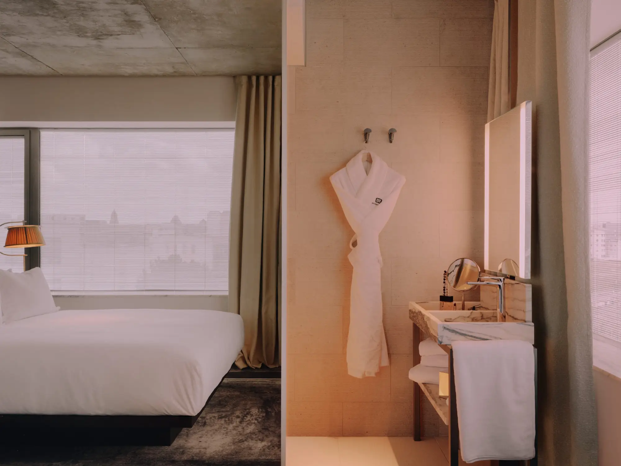 Maison Heler Metz, Curio Collection by Hilton 17