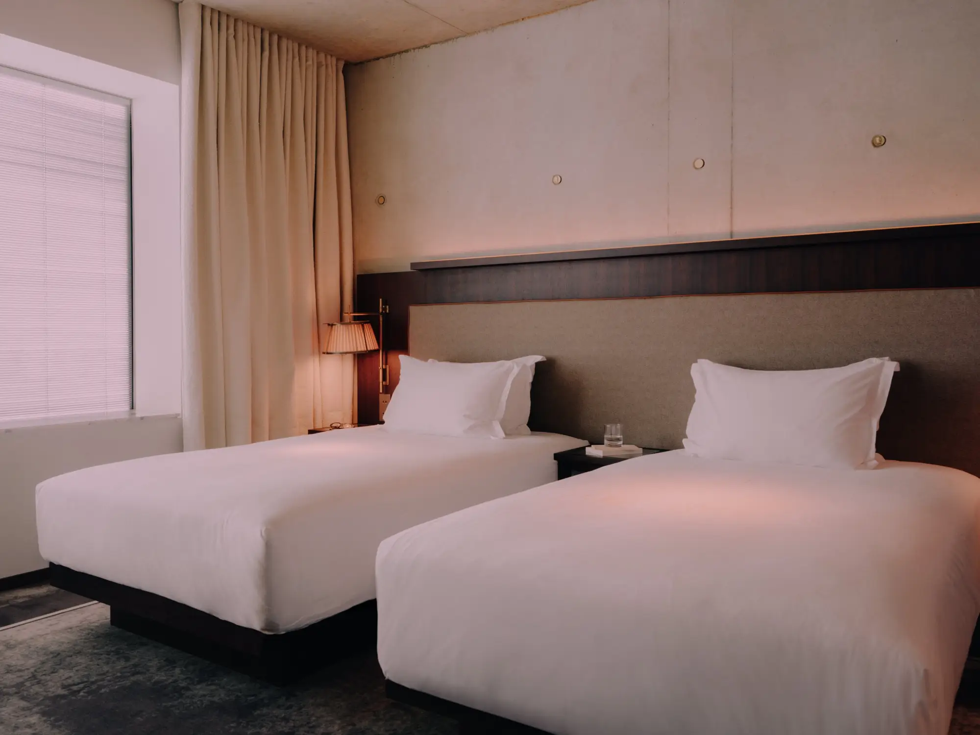 Maison Heler Metz, Curio Collection by Hilton 18
