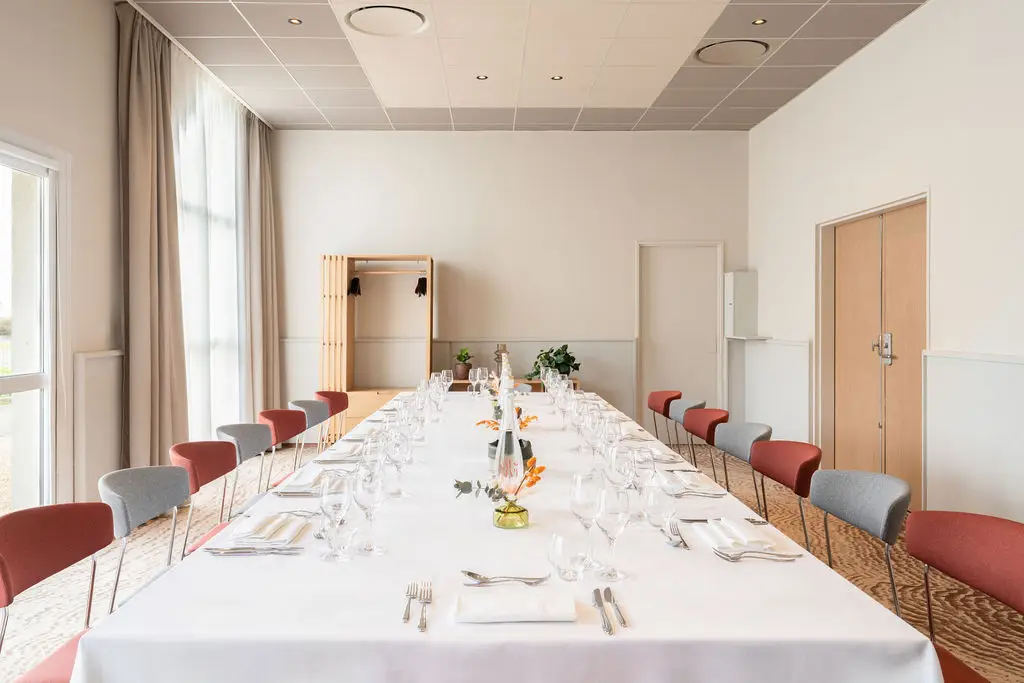 Mercure Tours Nord 9