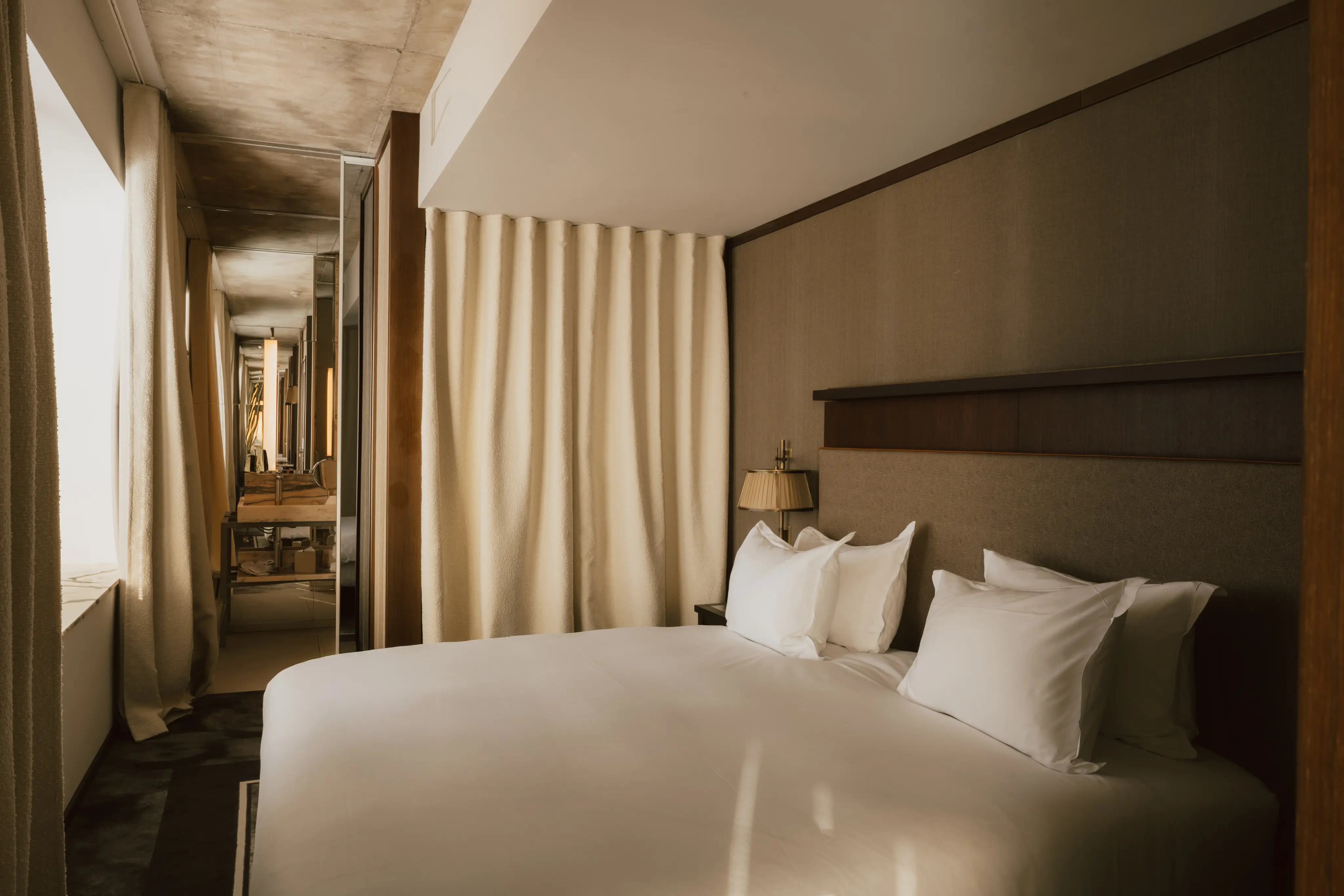 Maison Heler Metz, Curio Collection by Hilton 21