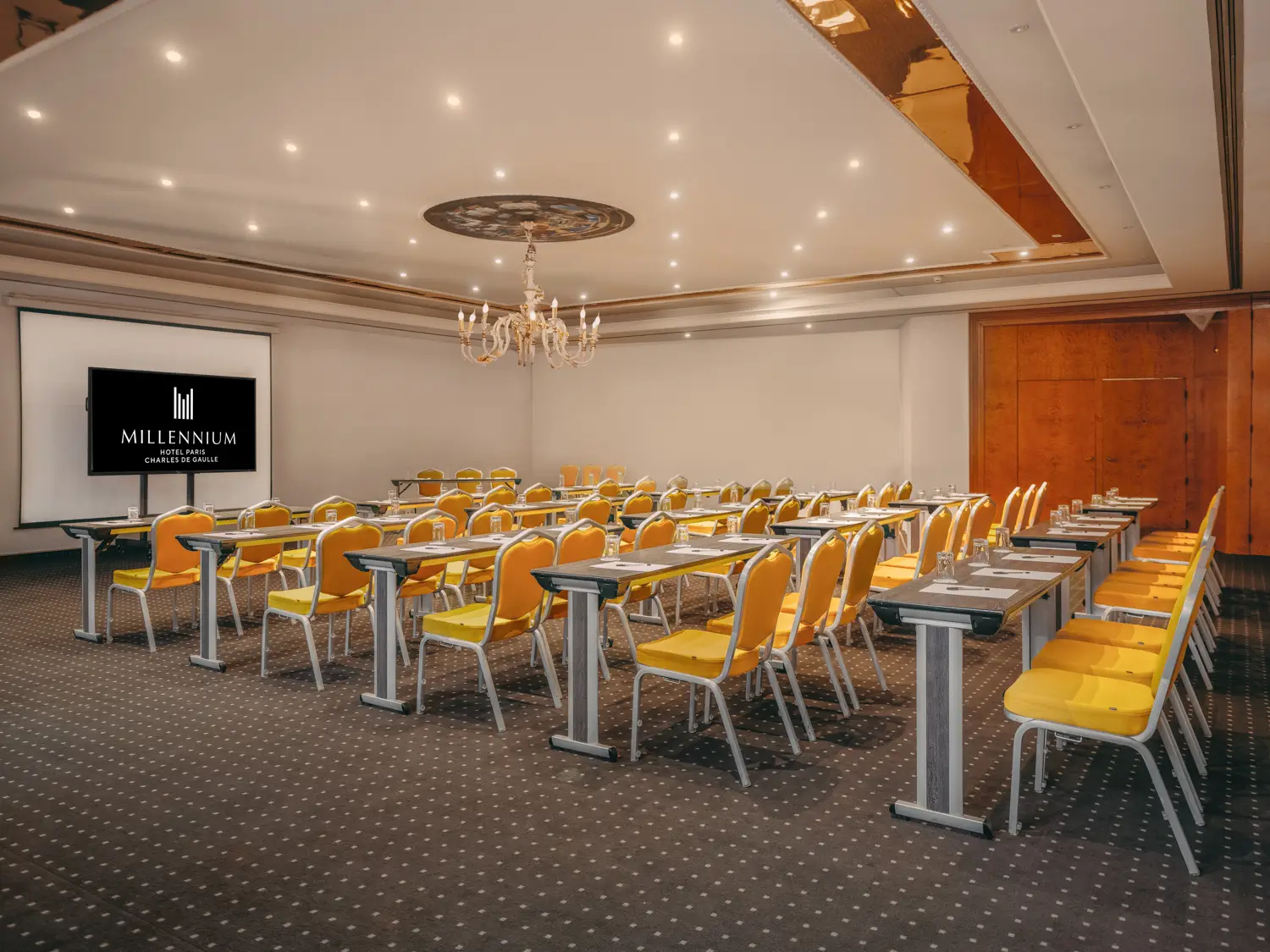 Millennium Hotel Paris Charles de Gaulle 13