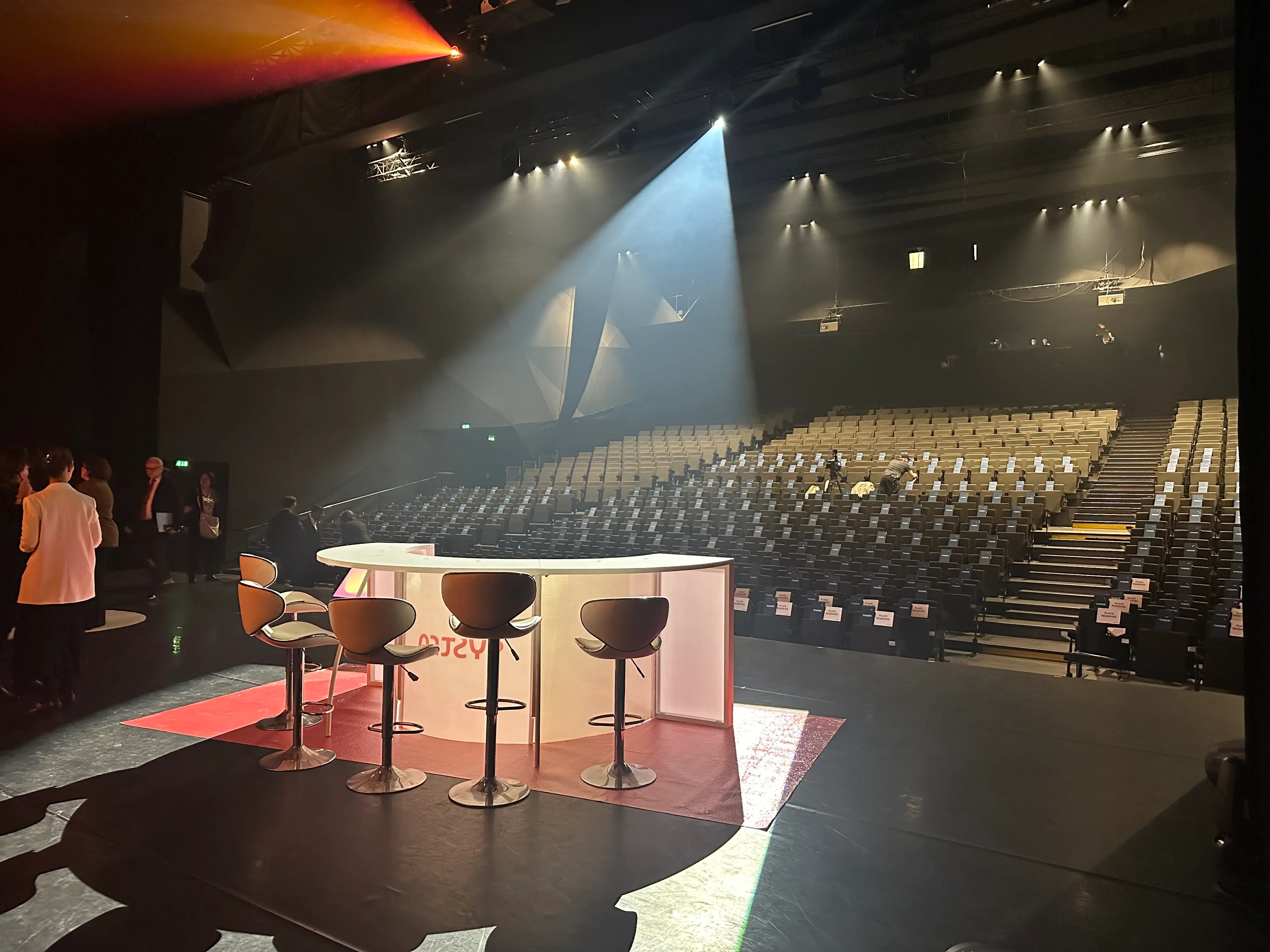 Théâtre Le 13e Art 16