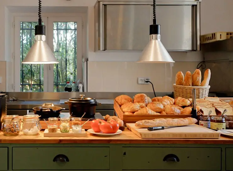 ALFRED HOTELS - Biarritz Les Halles *** 4