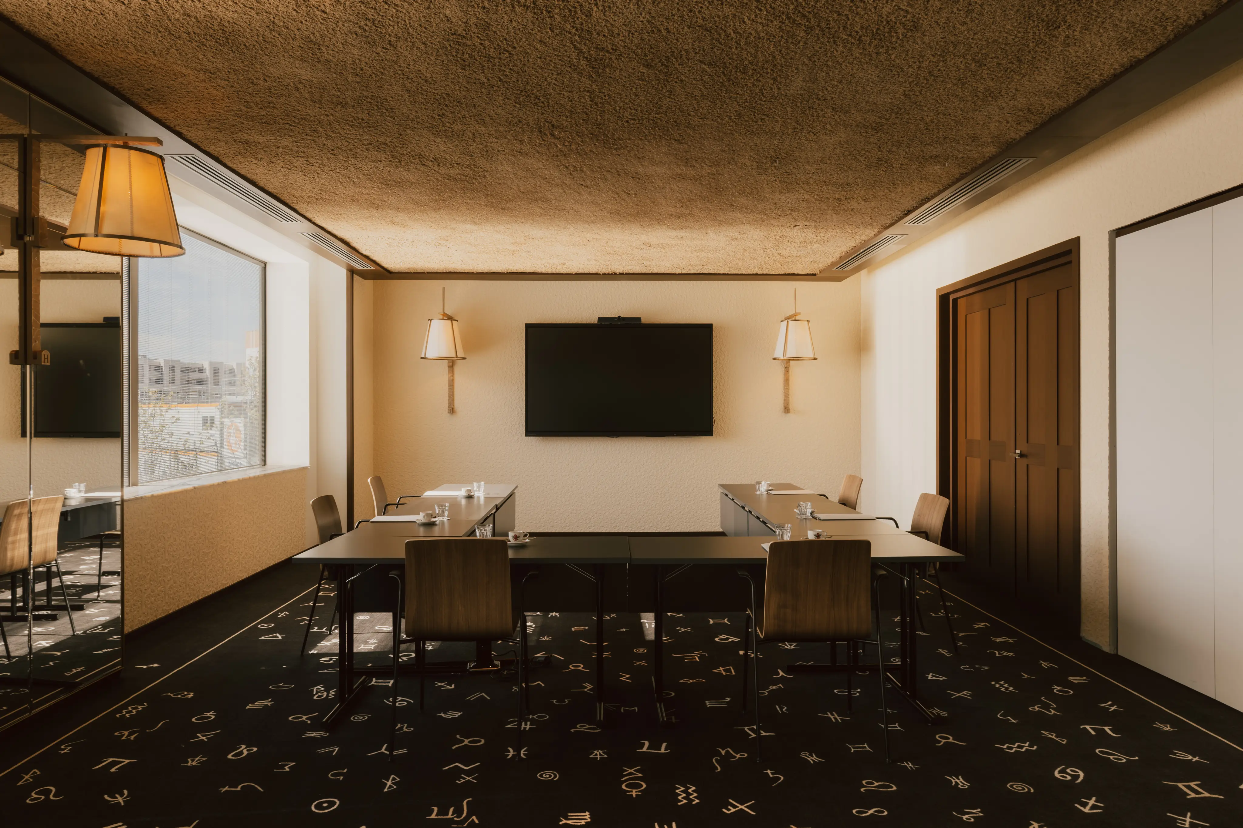 Maison Heler Metz, Curio Collection by Hilton 29
