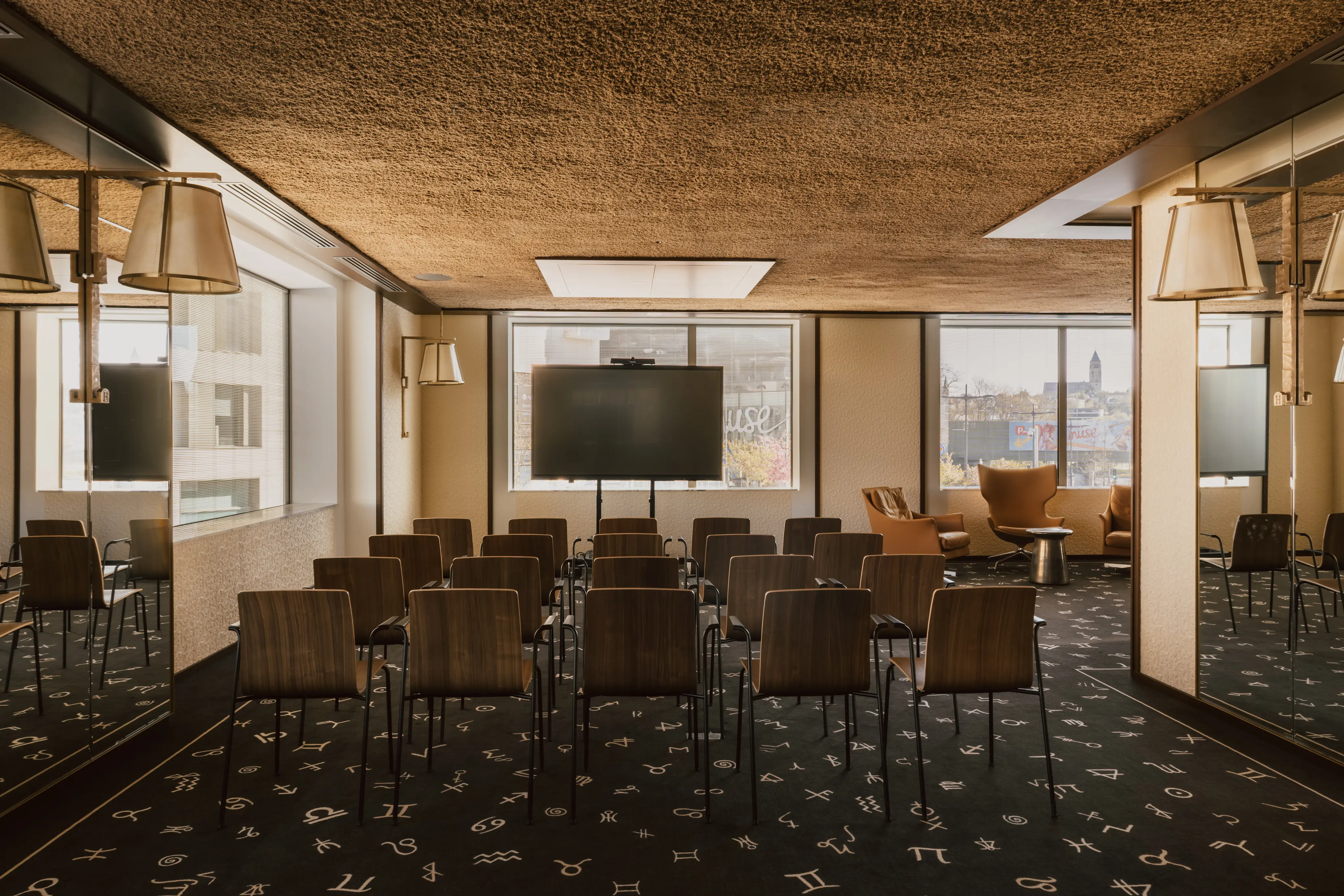 Maison Heler Metz, Curio Collection by Hilton 30