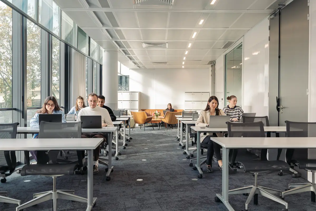 Work & Share - Business Center EOS 17