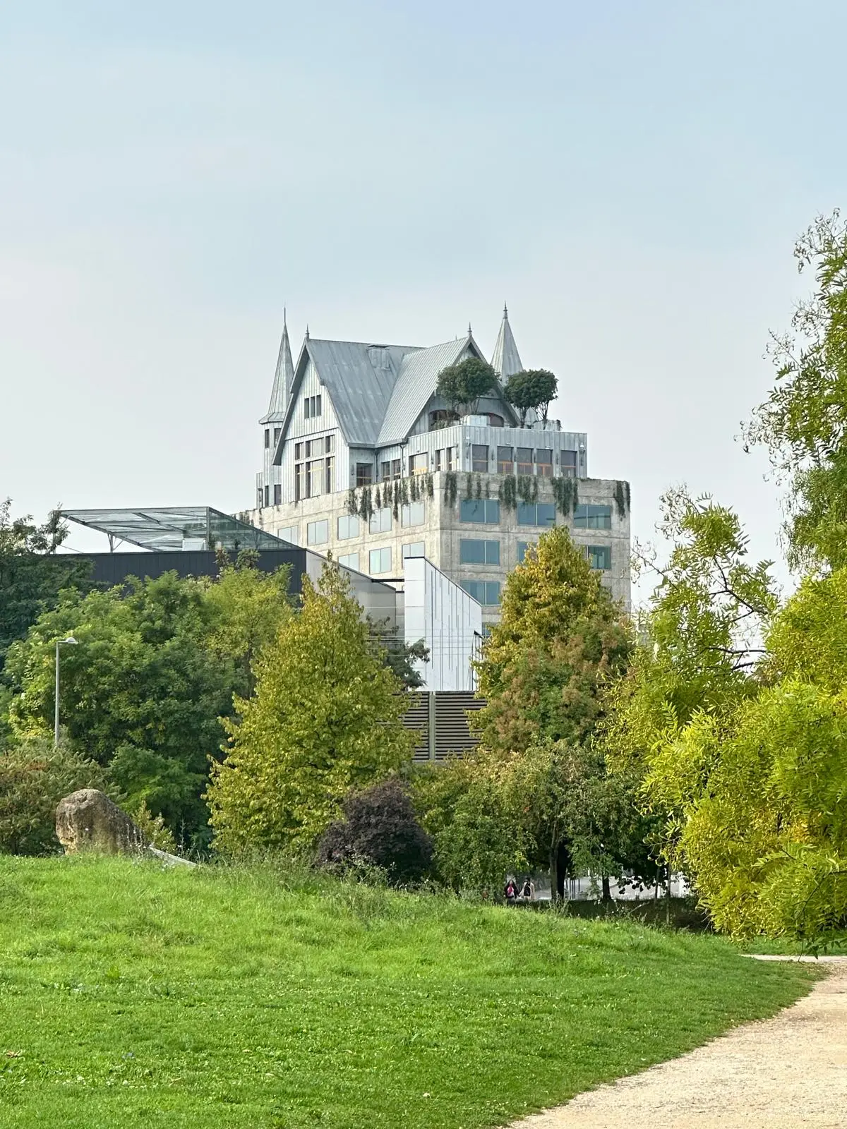 Maison Heler Metz, Curio Collection by Hilton 35