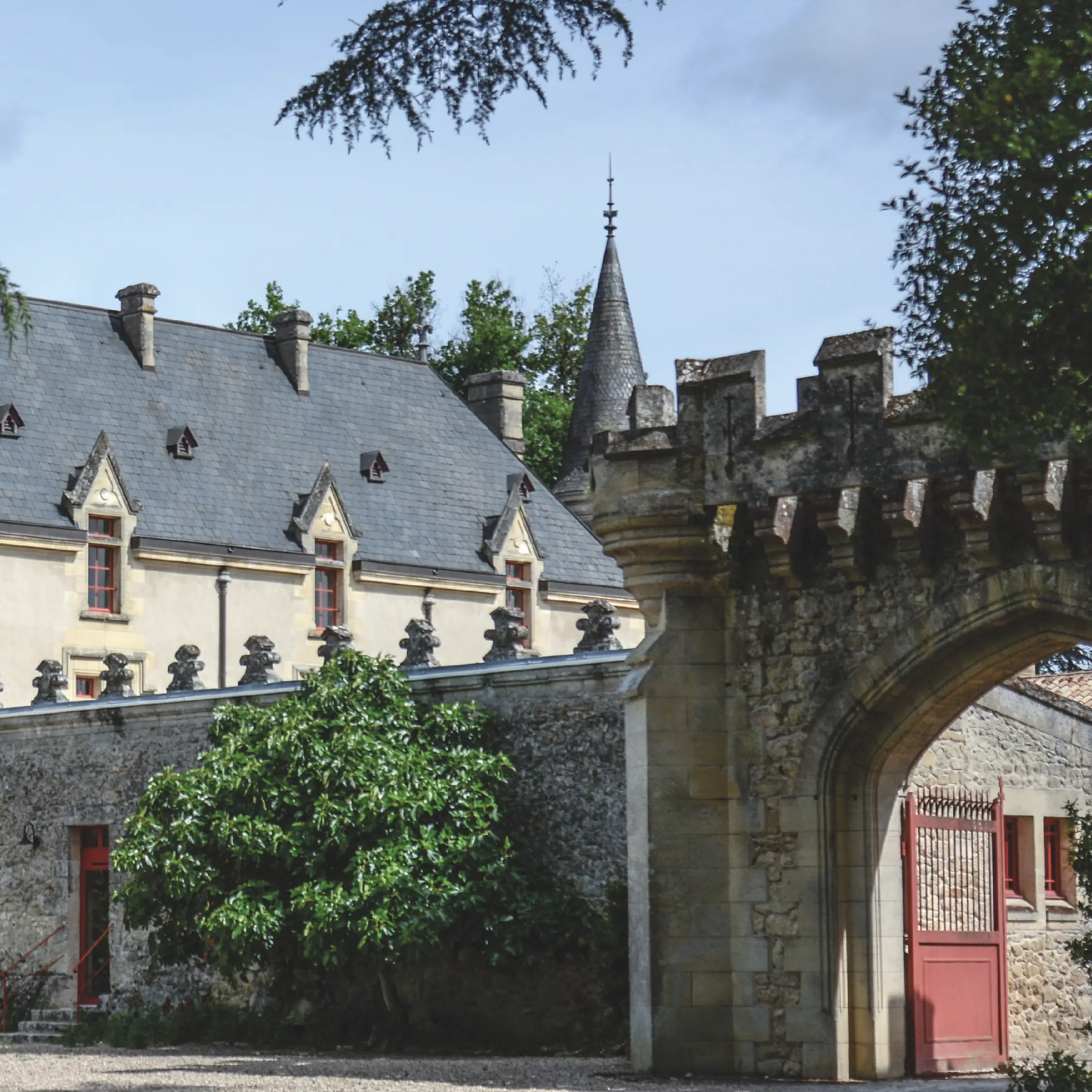 Château de Pressac. 3