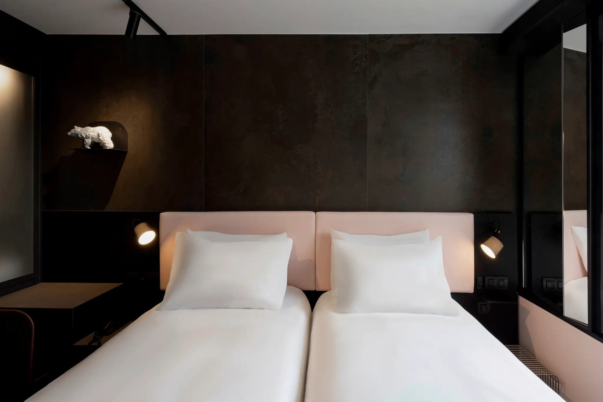 TRIBE Paris Batignolles 9