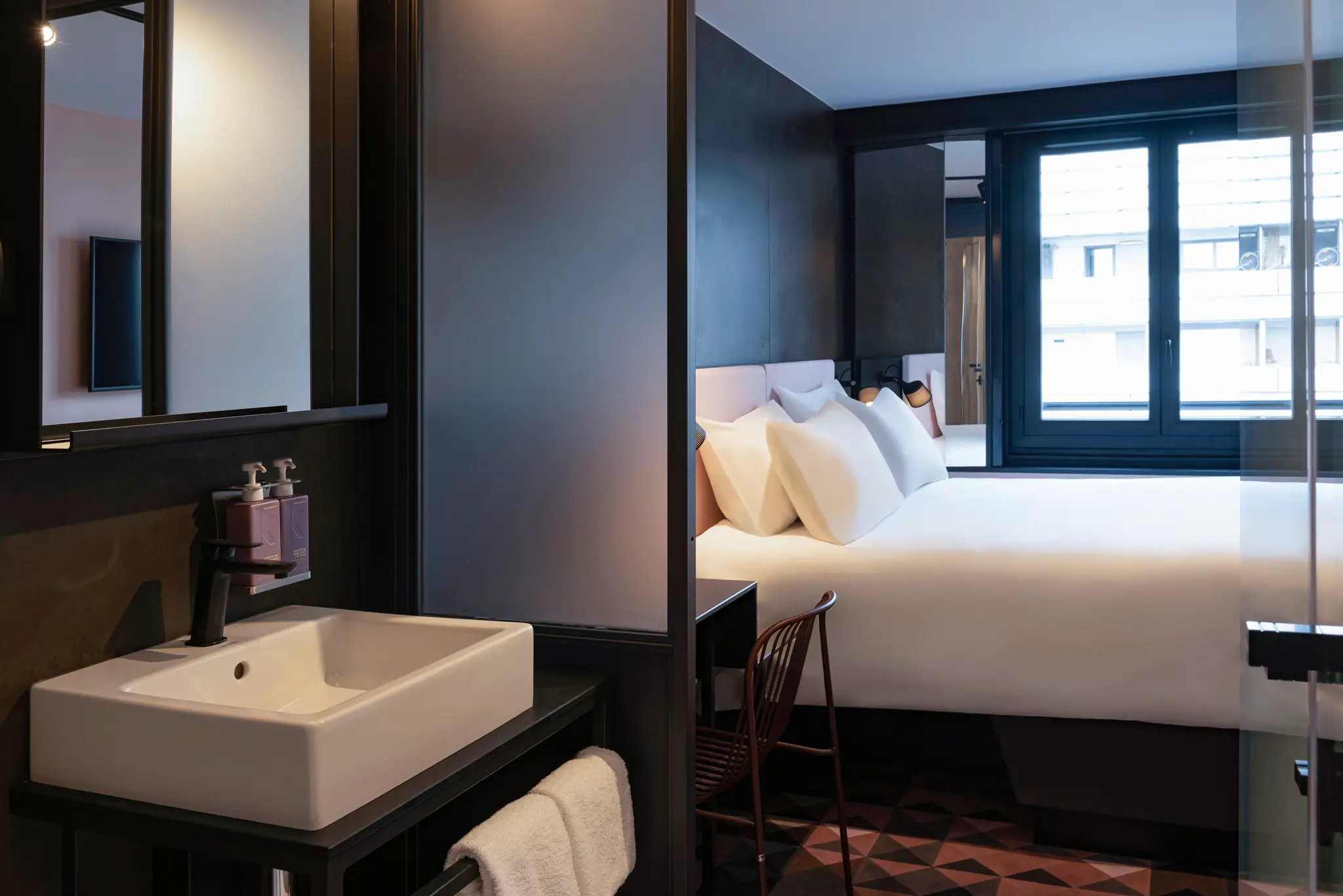 TRIBE Paris Batignolles 10
