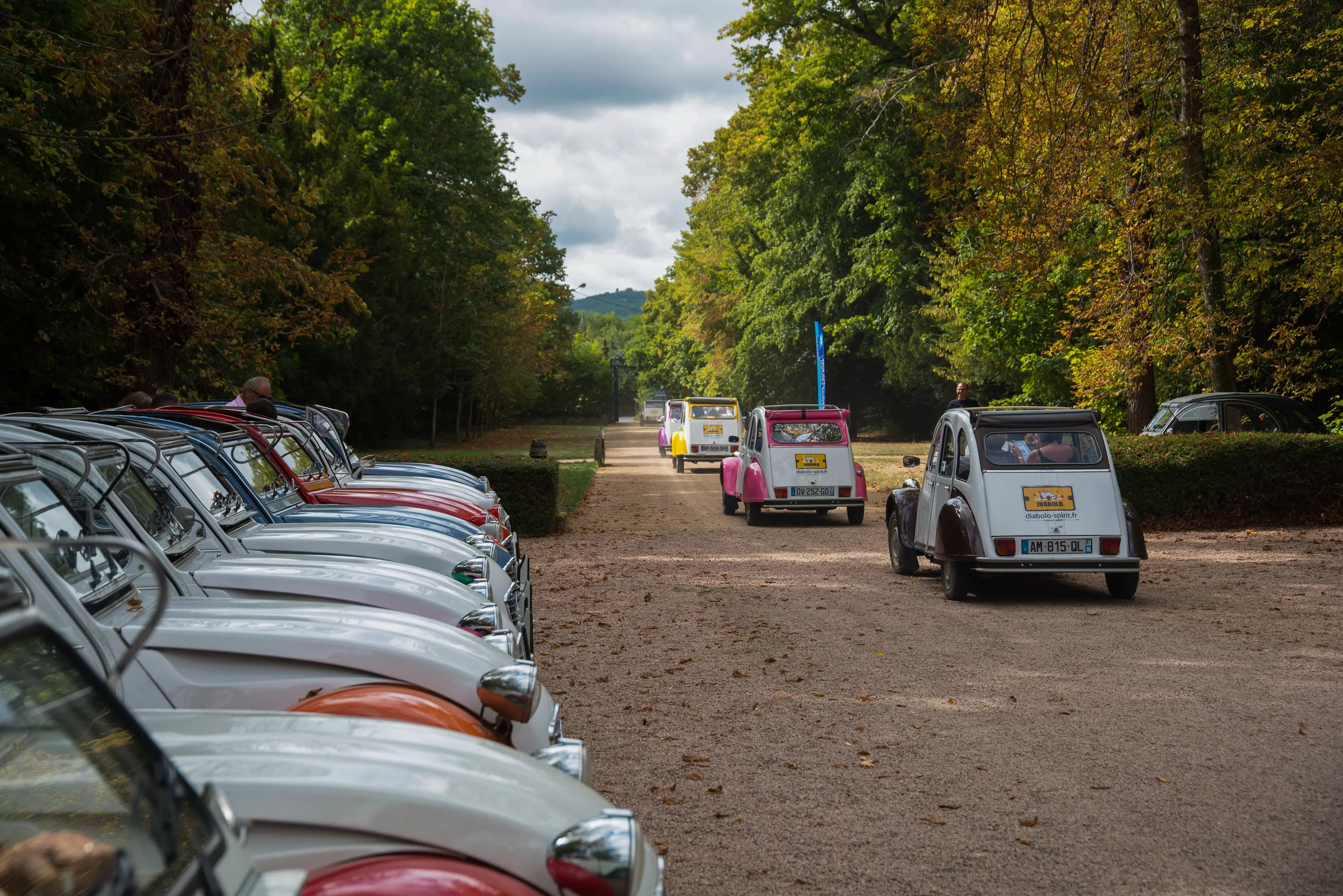 Rallye en 2CV: 4 formules de teambuilding en 2CV 4