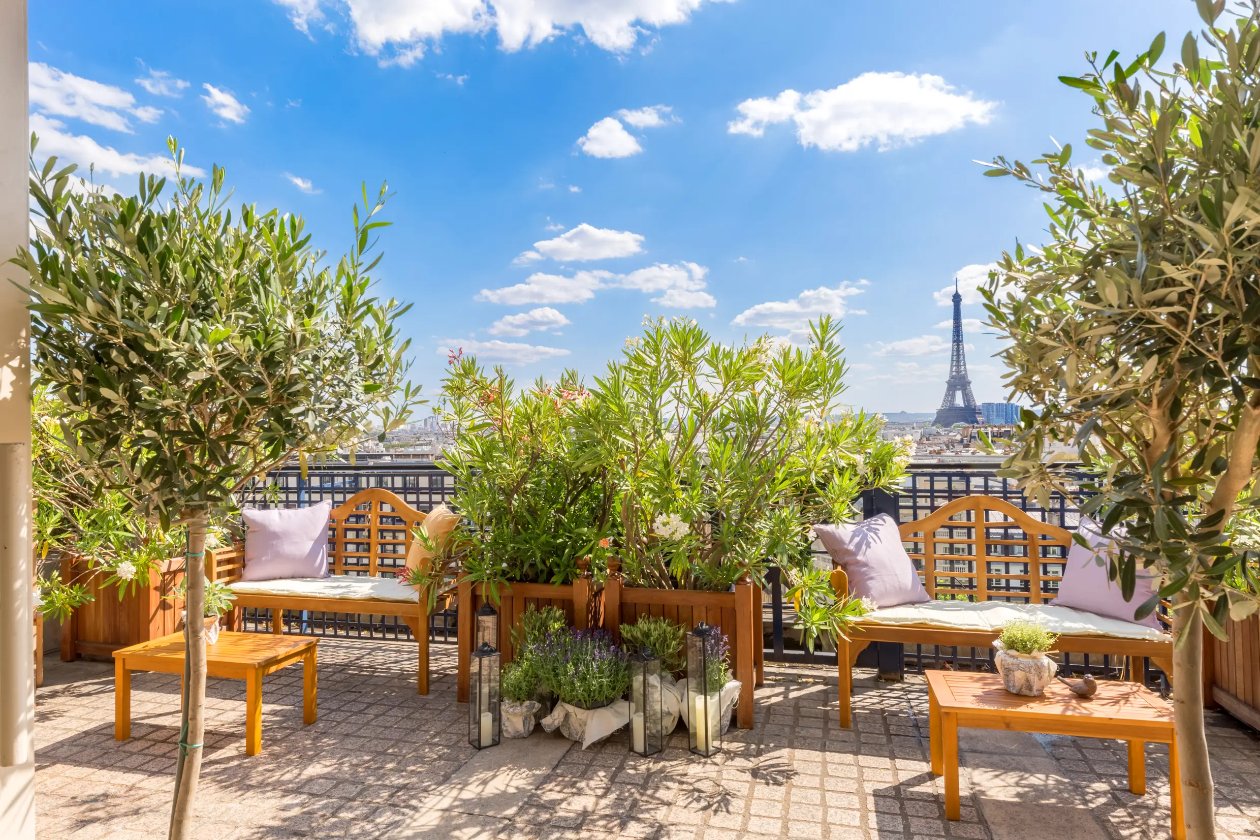 La TERRRASSE DES CHAMPS ELYSEES 3