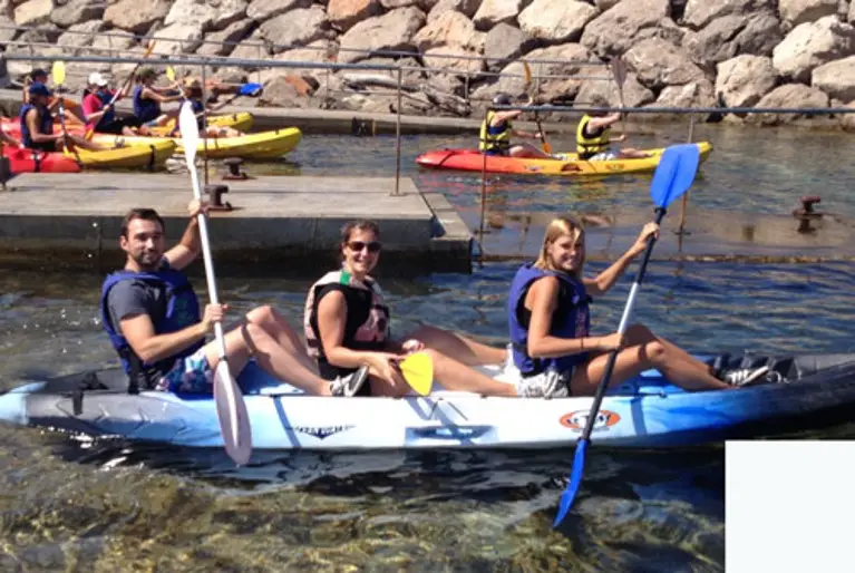 Exploration Kayak & Paddle 4