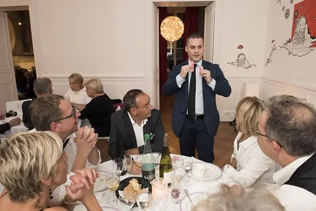 Steve mind Magicien Mentaliste paris