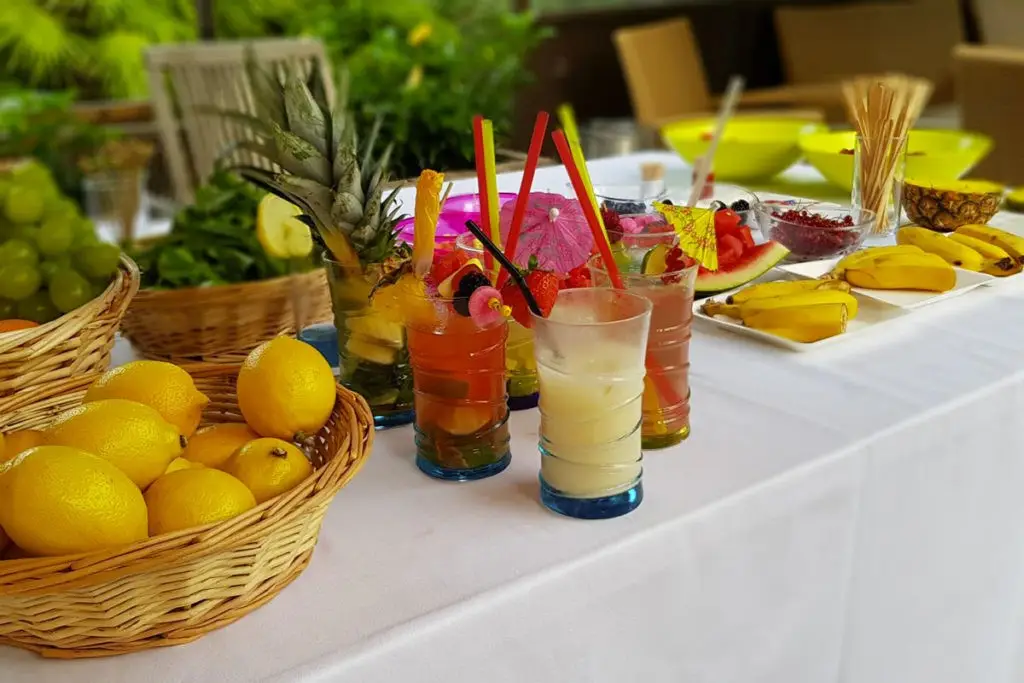 Cocktail Party 3