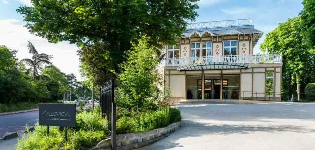 Le Pavillon Royal 2