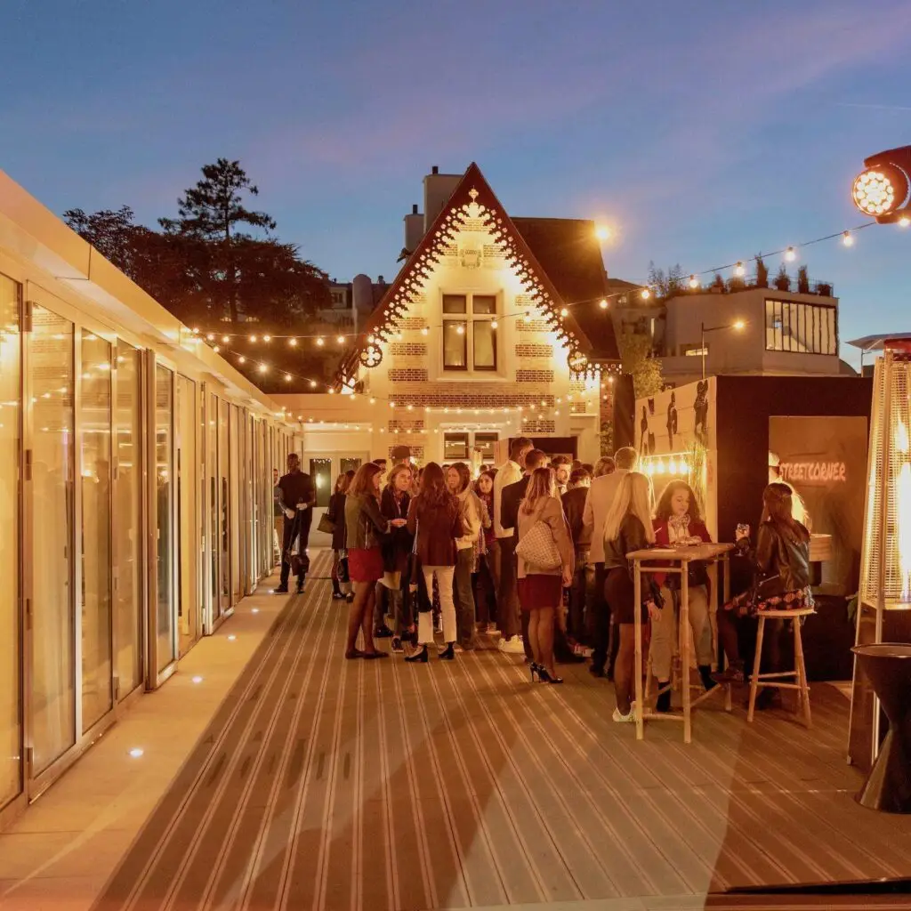 Le Pavillon des Princes 9
