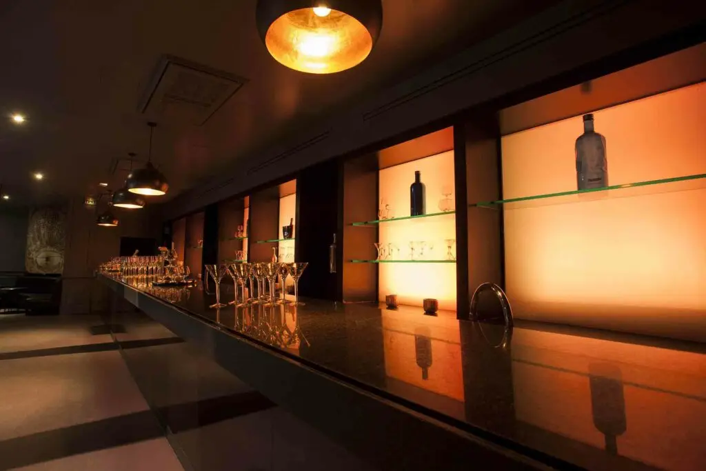 Club Haussmann 5