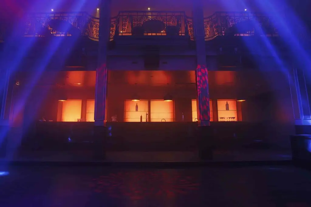 Club Haussmann 6