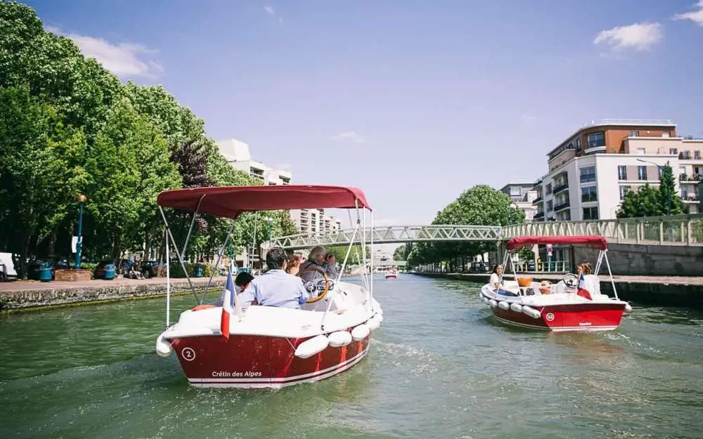 Chasse au Trésor en bateau électrique sans permis sur la Marne à Meaux 2