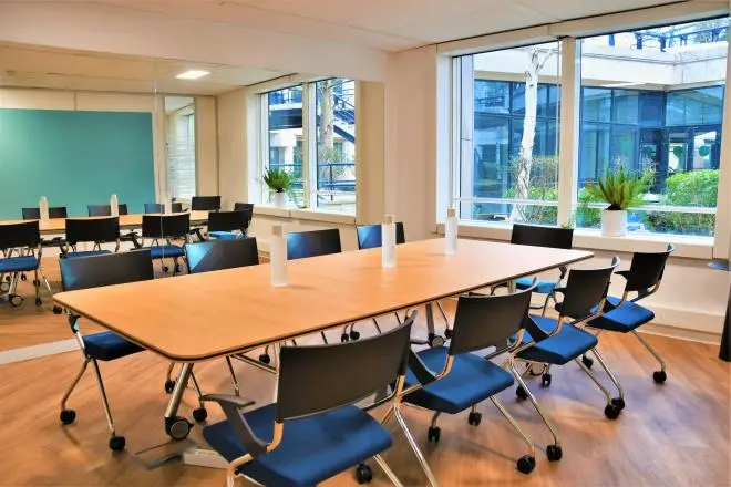 Emergence coworking Issy-les-Moulineaux 6