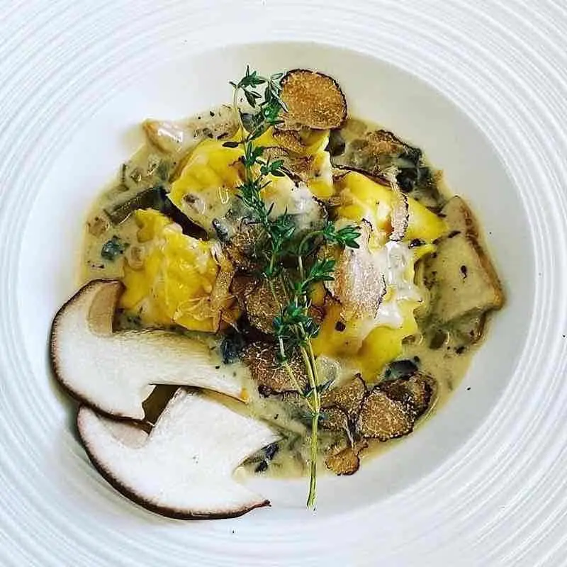 Aqua restaurant 6