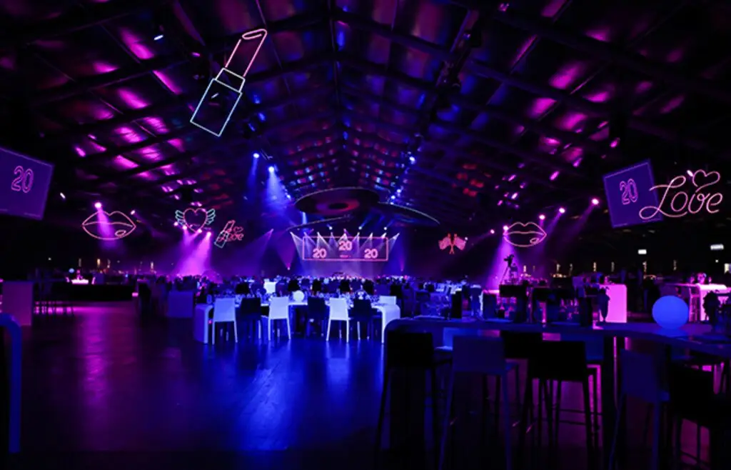 Euro Disney - Business Solution 2