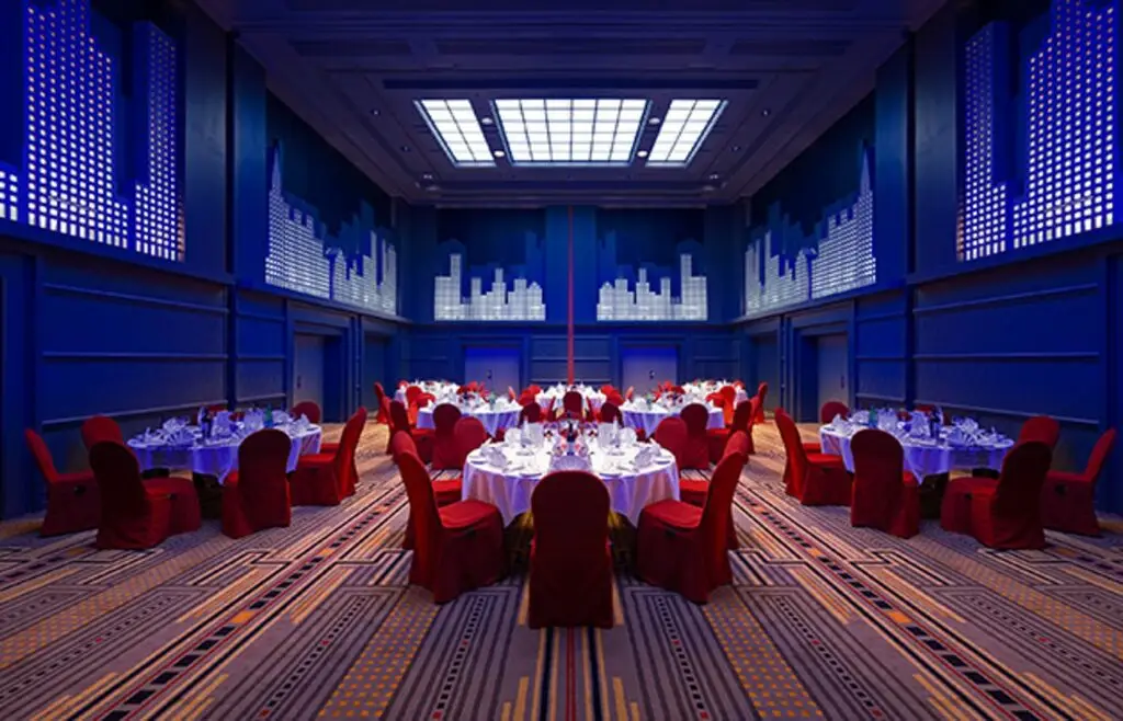 Euro Disney - Business Solution 6