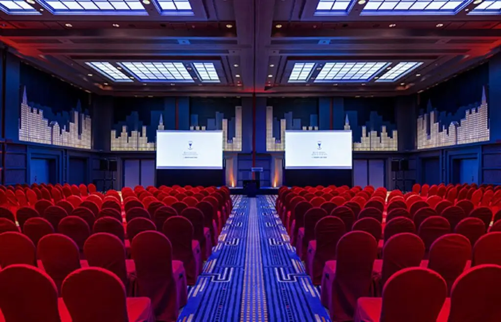 Euro Disney - Business Solution 7