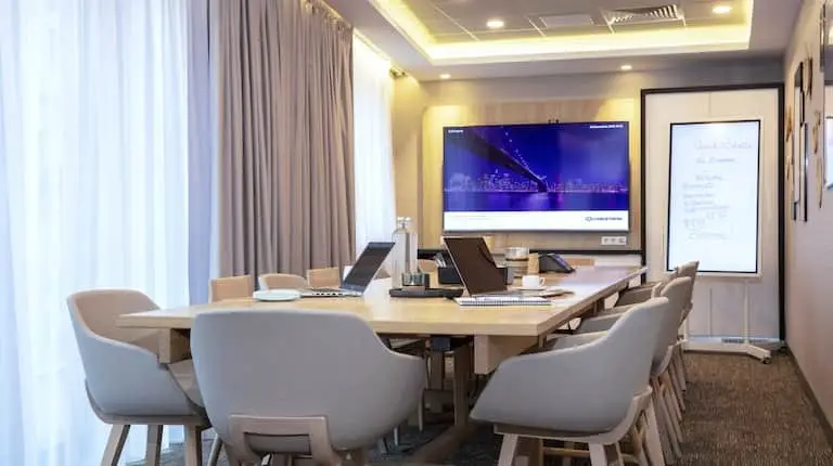 Garden Inn Massy 2
