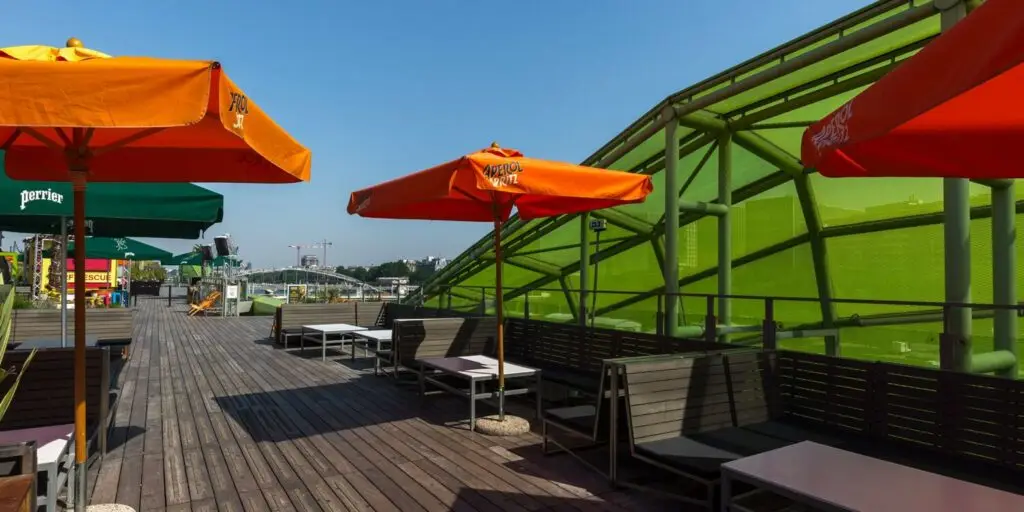 Le Café Oz Rooftop 6