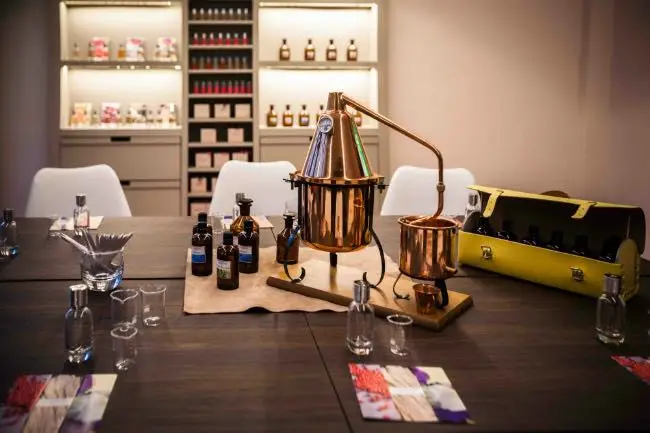 Atelier de création de parfum sur-mesure Candora 2