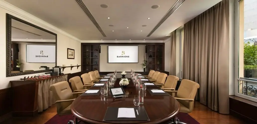 Hôtel Barrière Fouquet's Paris 4