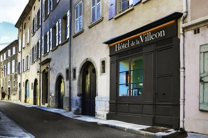 Hôtel de la Villeon 5