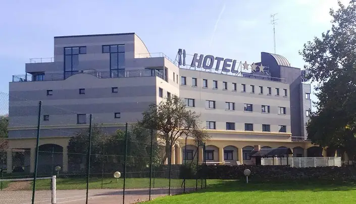 Hôtel Le Paddock 3