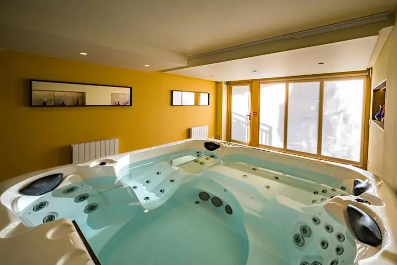 Hôtel Outa 4
