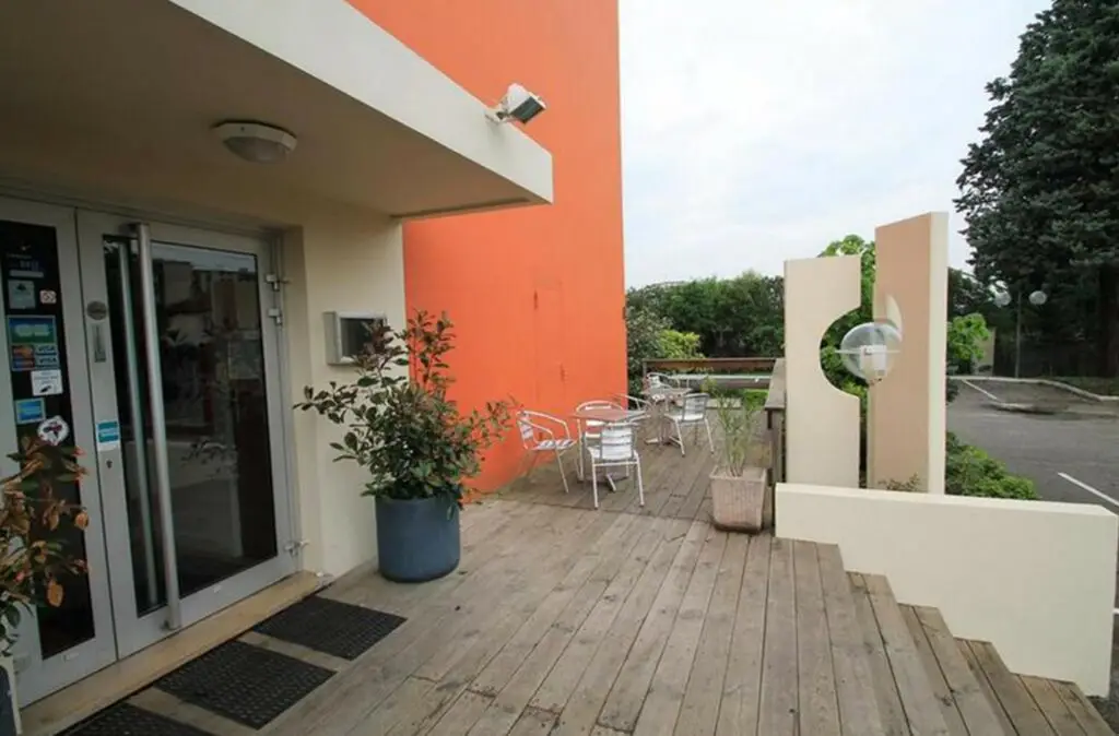 Lyon Est Artys Hôtel