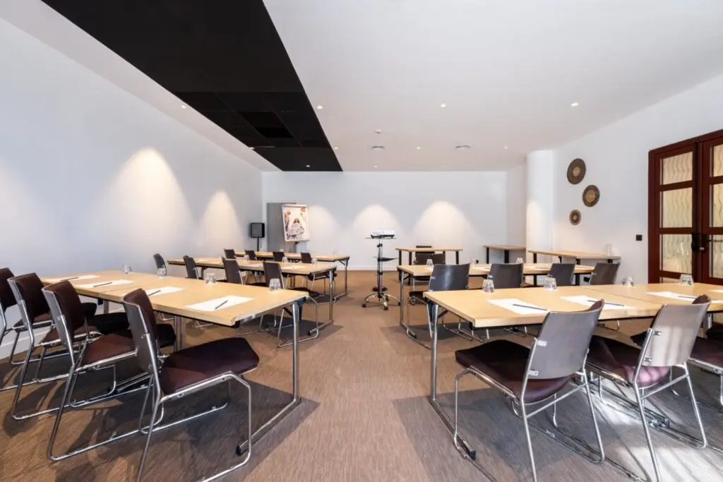 Mercure Cannes Mandelieu 8