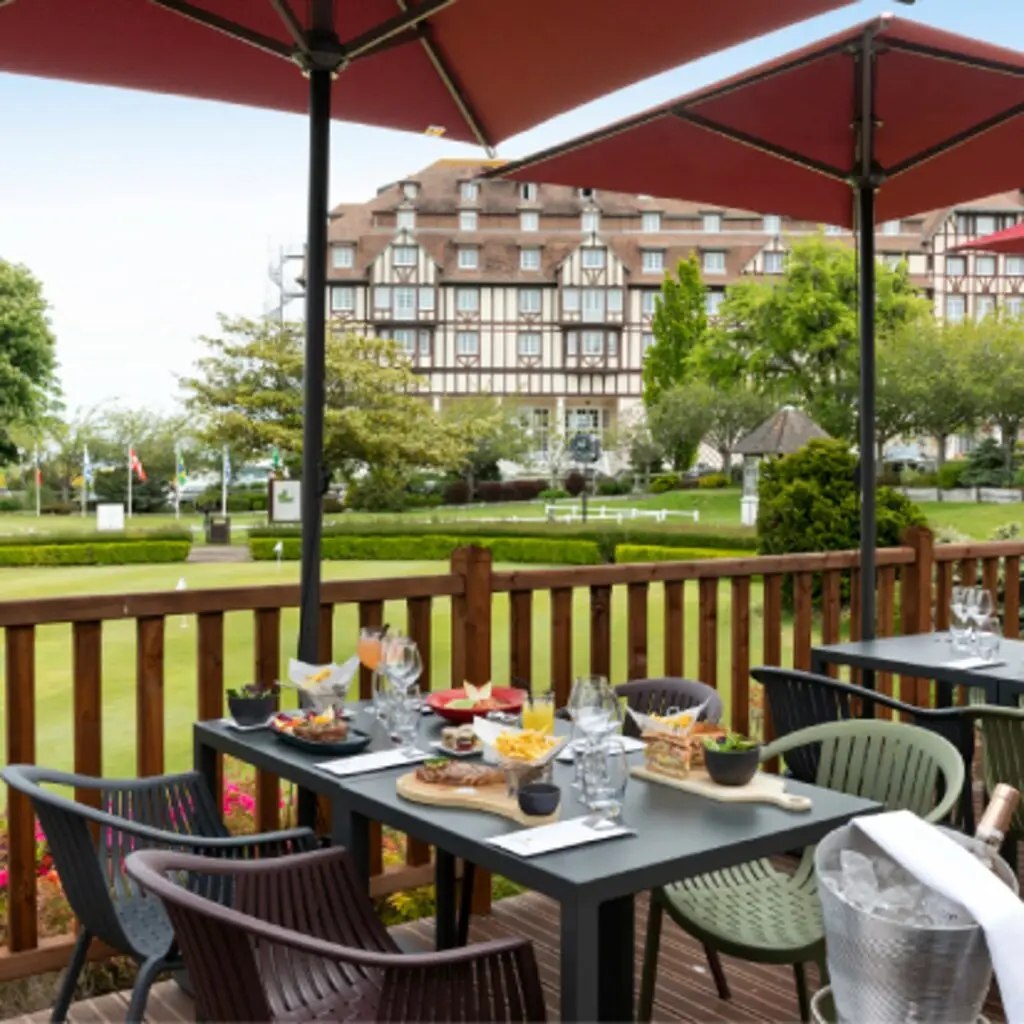 L'Hôtel du Golf 7