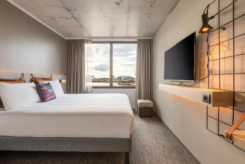 Moxy Bordeaux 10