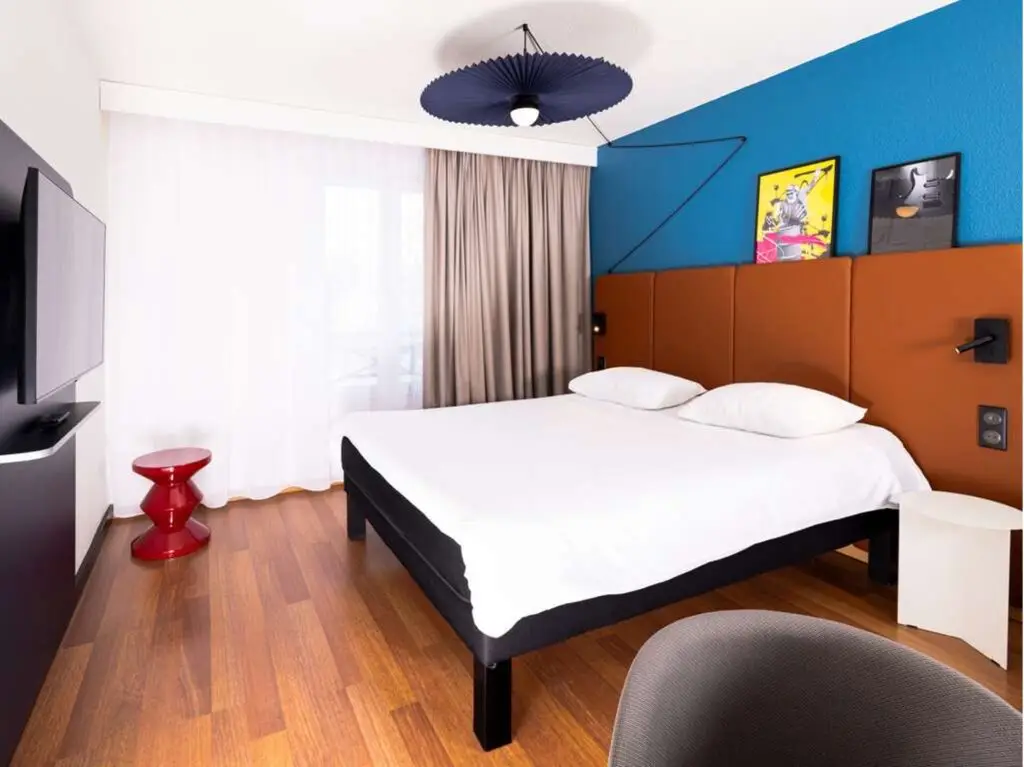 Ibis Valenciennes 3