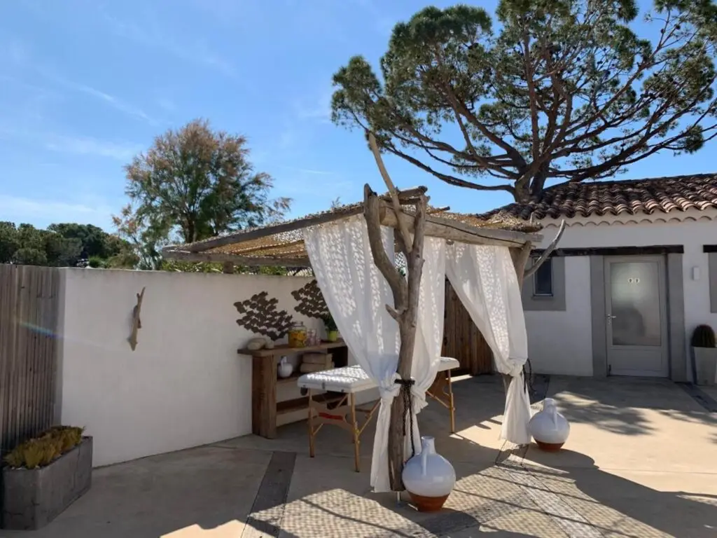 Lodge sainte helene hotel 4