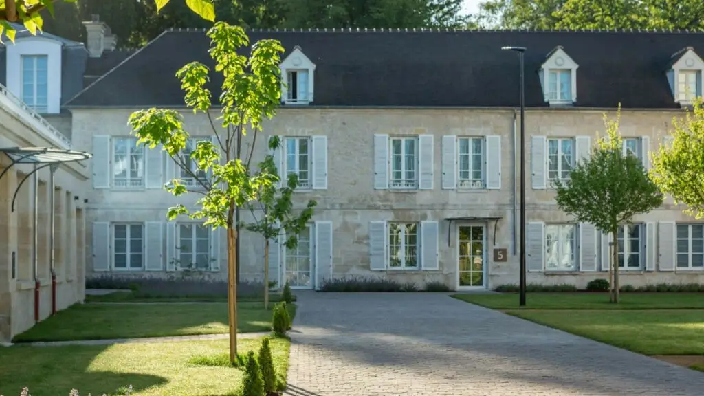 Le Grand Pavillon Chantilly 9