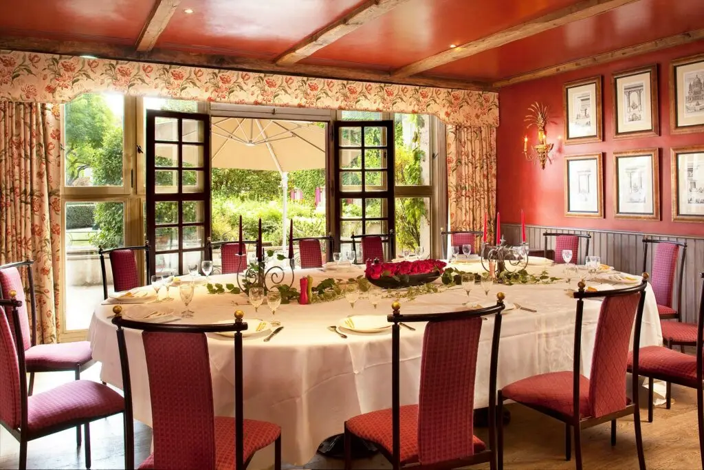 Le Manoir de Gressy 9