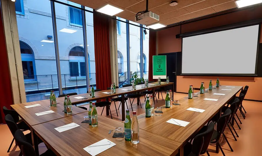 The Social Hub 3